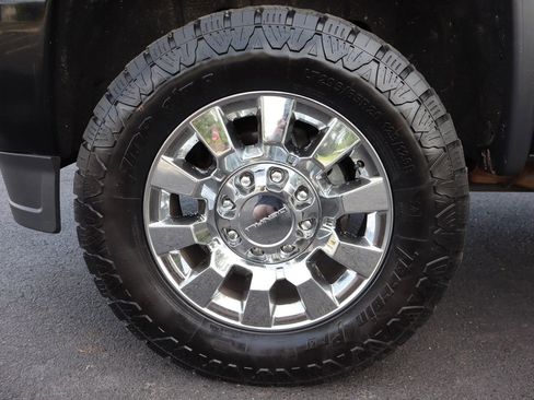 Used 2016 GMC Sierra 2500 Denali w/ Duramax Plus Package AWD/4WD image 41