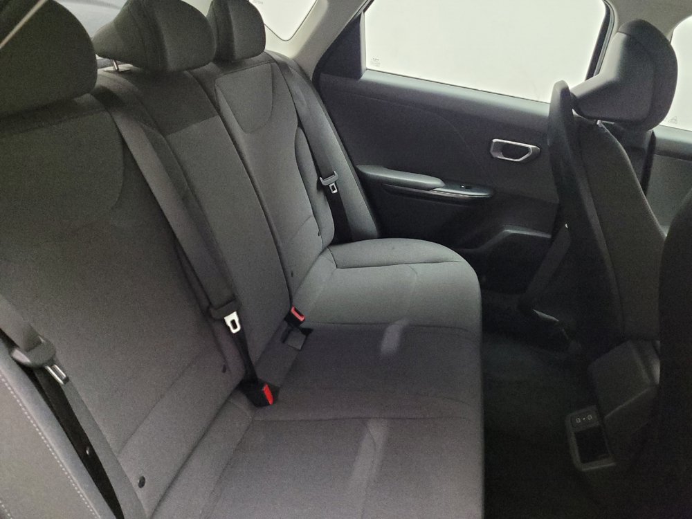 Used 2025 Kia K4 FWD image 19