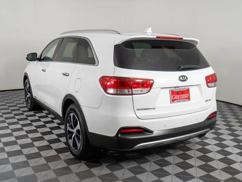 Used 2016 Kia Sorento EX w/ EX Premium Package AWD/4WD image 4