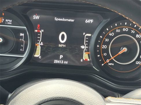 Used 2024 Jeep Gladiator Mojave w/ Convenience Group image 26