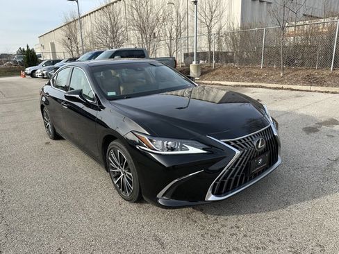 Used 2022 Lexus ES 350 w/ Premium Package image 3