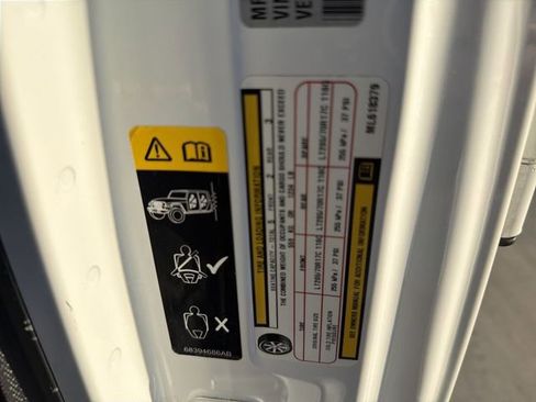 Used 2021 Jeep Gladiator Rubicon w/ Trailer Tow Package image 34