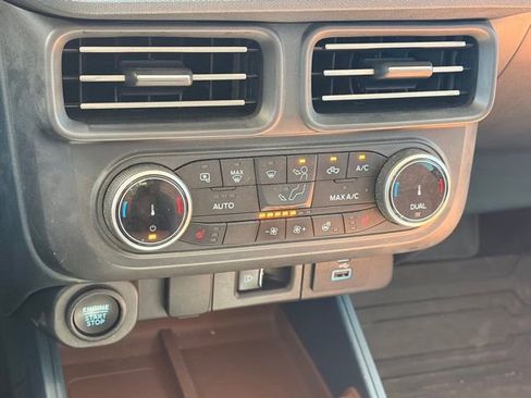 Used 2023 Ford Maverick Lariat w/ Lariat Luxury Package FWD image 18