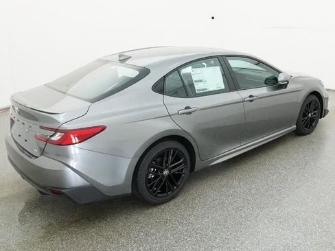 New 2026 Toyota Camry SE image 9