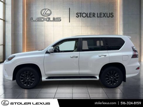 Used 2020 Lexus GX 460 Premium w/ Premium Package AWD/4WD image 2