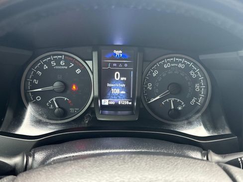 Used 2021 Toyota Tacoma TRD Off-Road w/ Technology Package image 36