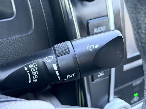 Used 2012 Toyota Camry LE FWD image 33