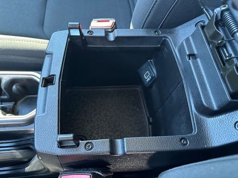 Used 2021 Jeep Wrangler Unlimited Sport image 17