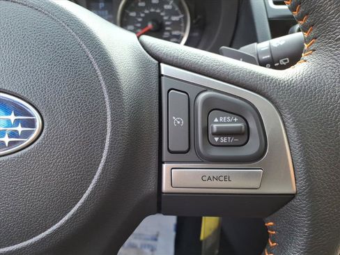 Used 2016 Subaru Crosstrek 2.0i Premium image 7