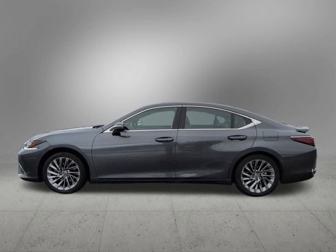 Used 2024 Lexus ES 300h Ultra Luxury image 3