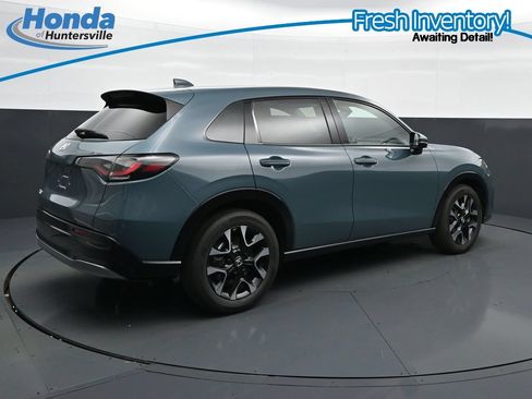 Used 2026 Honda HR-V EX-L image 10
