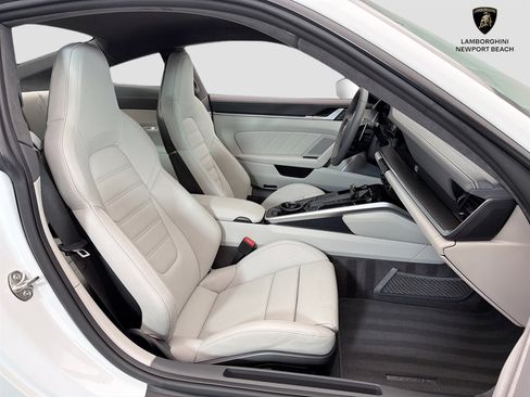 Used 2025 Porsche 911 Turbo S AWD/4WD image 26
