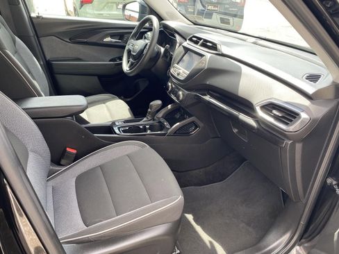 Used 2022 Chevrolet TrailBlazer LT AWD/4WD image 30