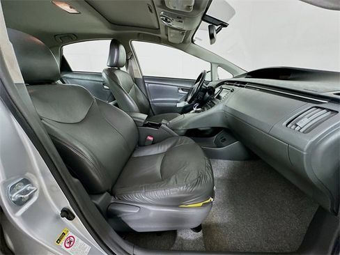 Used 2010 Toyota Prius Five image 6