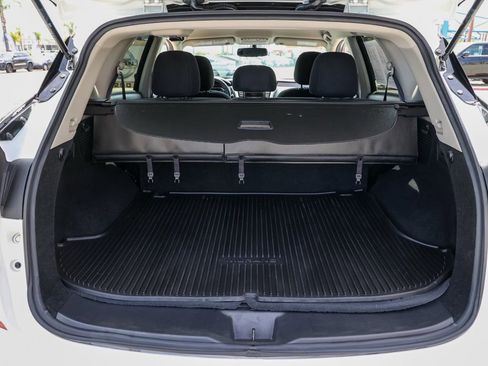 Used 2019 Nissan Murano SV w/ Cargo Package FWD image 16
