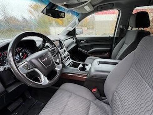 Used 2017 GMC Yukon SLE image 17