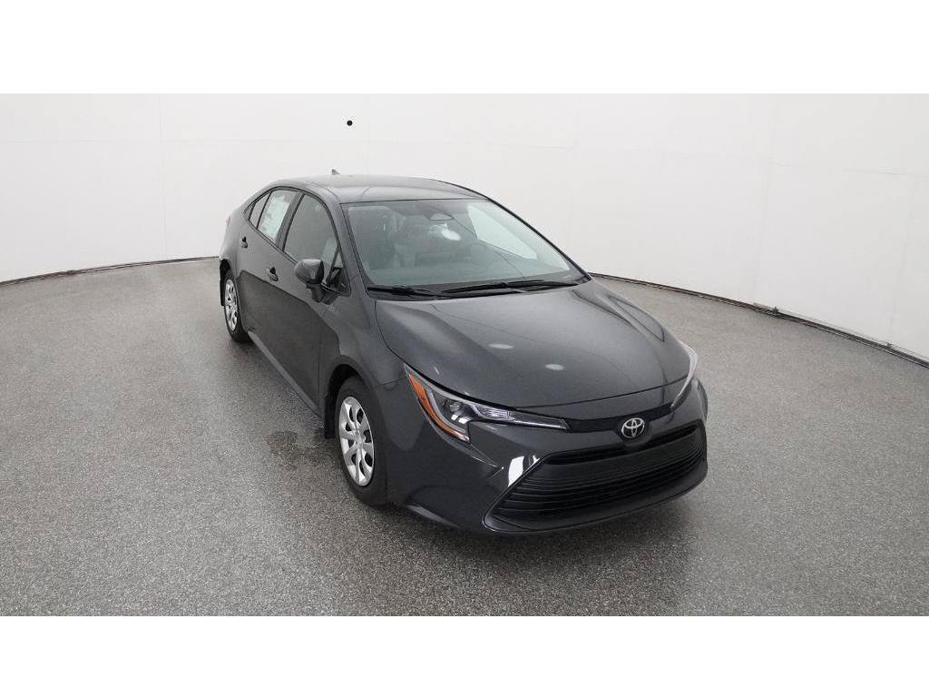 Used 2025 Toyota Corolla LE FWD image 18