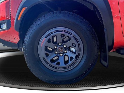 Used 2025 Nissan Frontier PRO-4X AWD/4WD image 34