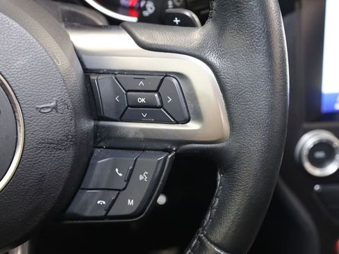 Used 2020 Ford Mustang Convertible RWD image 37