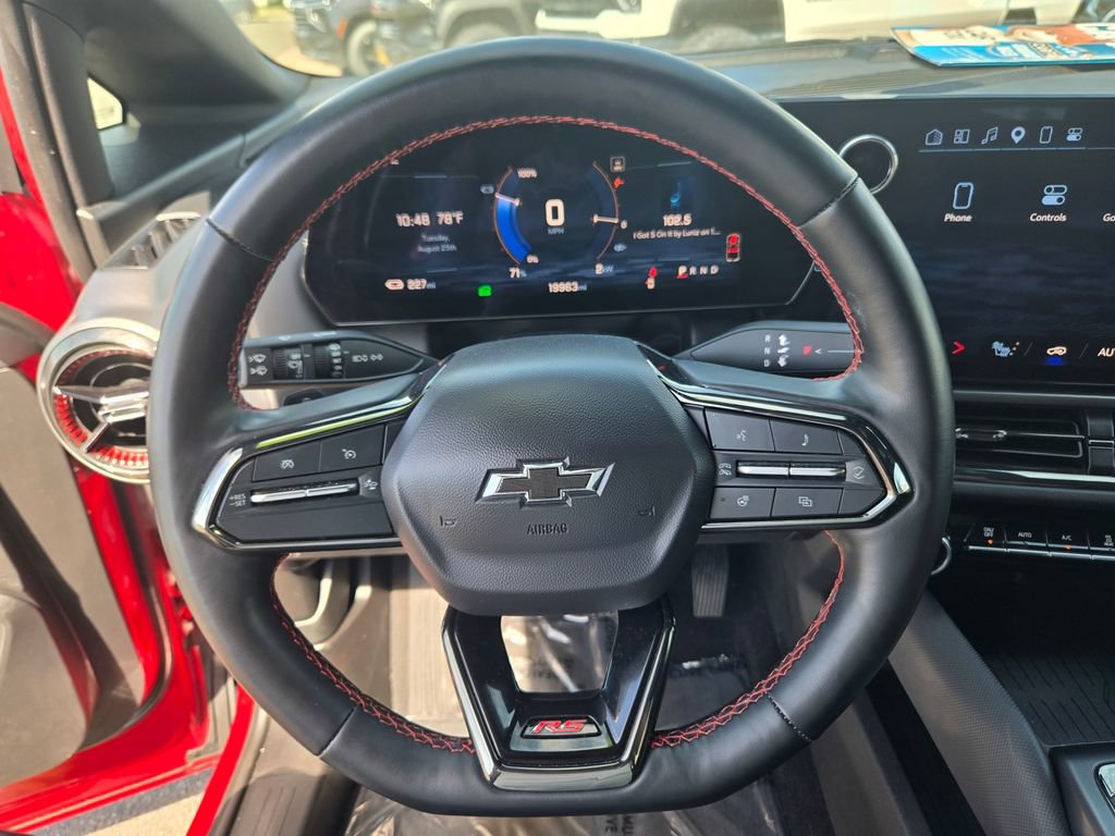 Used 2024 Chevrolet Equinox EV RS w/ LPO, Trailering Package FWD image 20