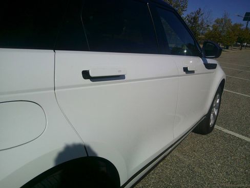 Used 2020 Land Rover Range Rover Evoque S image 22