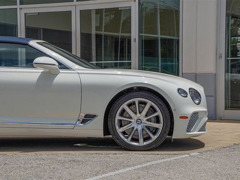 Certified 2021 Bentley Continental GT image 11