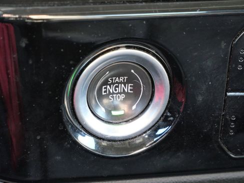 Used 2024 GMC Sierra 1500 Elevation image 26