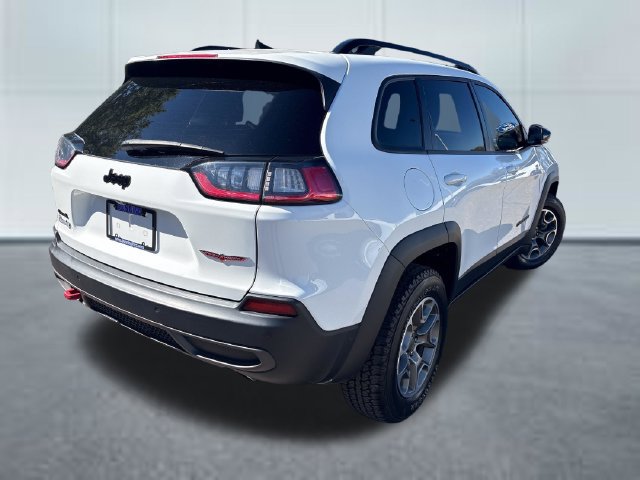 Used 2023 Jeep Cherokee Trailhawk AWD/4WD image 4