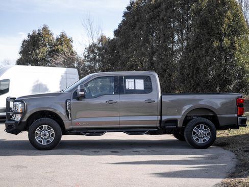 Used 2023 Ford F350 Lariat w/ FX4 Off-Road Package image 9