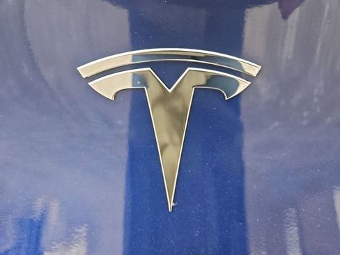 Used 2023 Tesla Model Y Long Range image 29