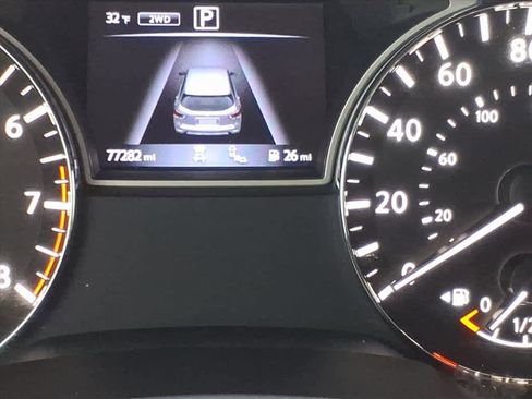 Certified 2018 Nissan Pathfinder SV w/ SV Tech Package image 25