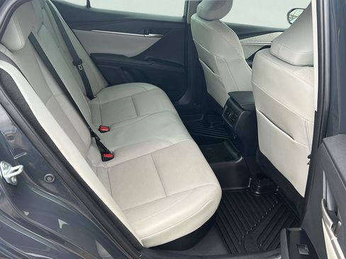 Used 2025 Toyota Camry XLE FWD image 20