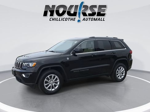 Used 2021 Jeep Grand Cherokee Laredo AWD/4WD image 4