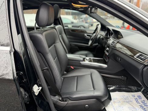 Used 2014 Mercedes-Benz E 350 4MATIC Sedan image 22