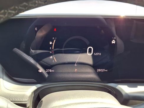 Used 2025 Buick Encore GX Preferred FWD image 73