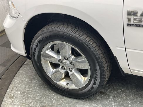 Used 2019 RAM 1500 Express w/ Express Value Package image 25