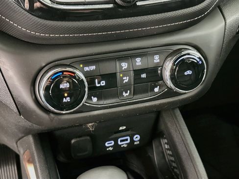 Used 2023 Chevrolet TrailBlazer ACTIV w/ Sun and Liftgate Package AWD/4WD image 24