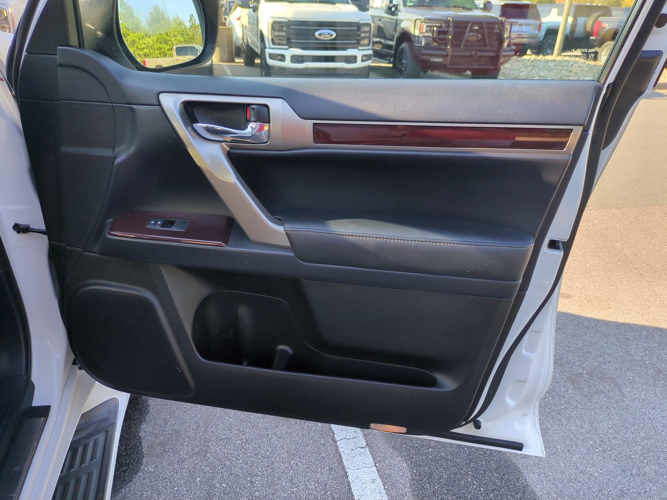Used 2019 Lexus GX 460 Premium AWD/4WD image 40