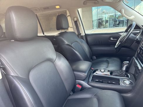Used 2021 Nissan Armada SV RWD image 12