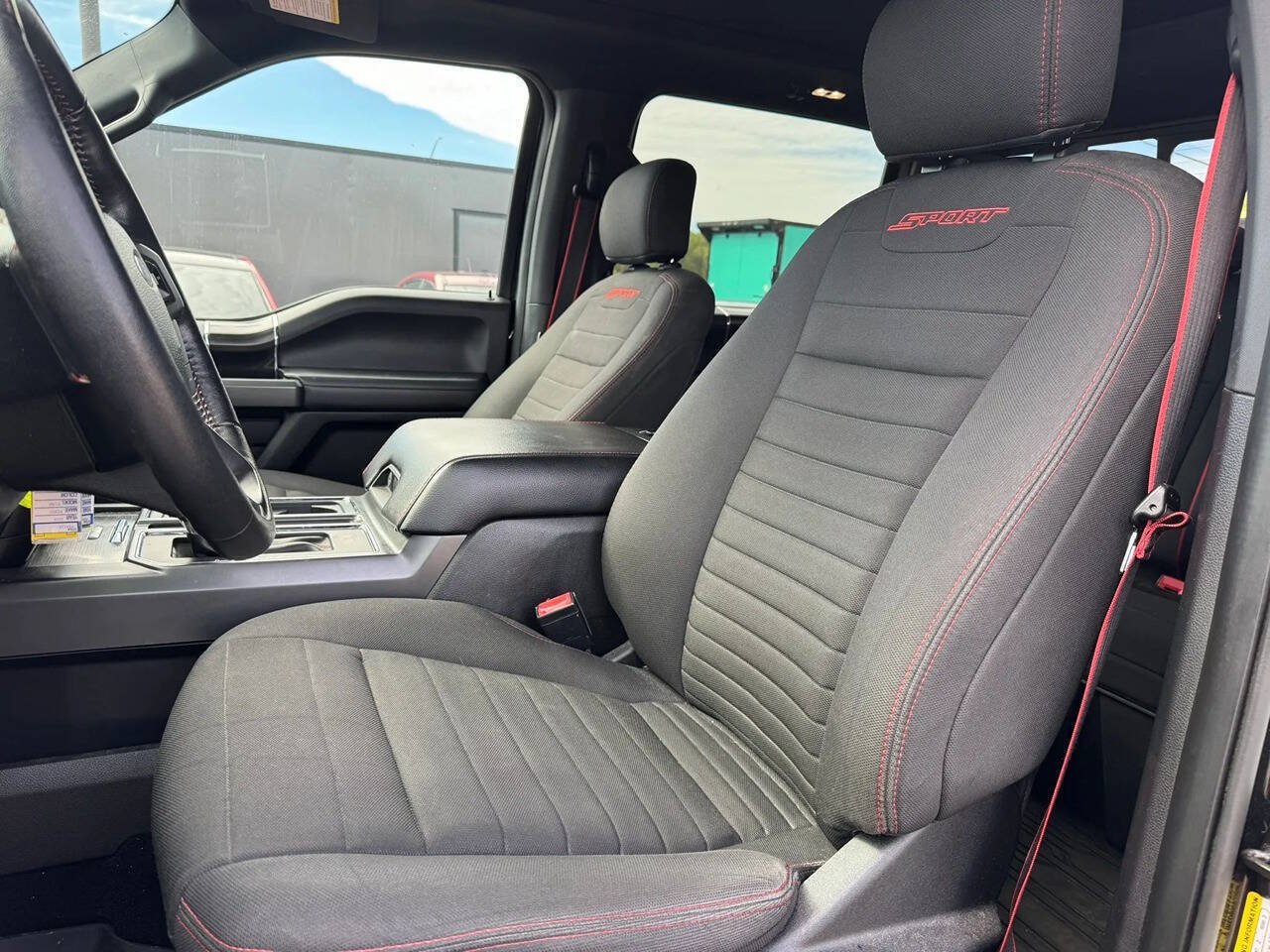 Used 2018 Ford F150 XLT w/ Equipment Group 302A Luxury AWD/4WD image 11