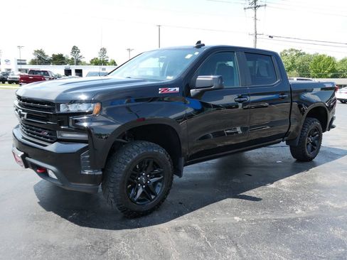 Used 2020 Chevrolet Silverado 1500 LT Trail Boss AWD/4WD image 8