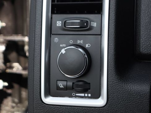 Used 2024 RAM 1500 Warlock AWD/4WD image 20