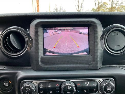 Certified 2021 Jeep Wrangler Unlimited Sport image 13