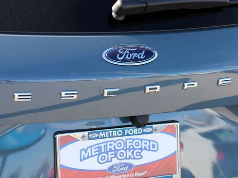 New 2026 Ford Escape ST-Line FWD image 9