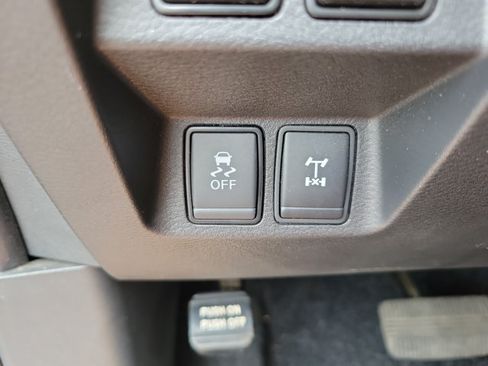 Used 2025 Nissan Frontier PRO-4X w/ Interior Protection Package AWD/4WD image 15