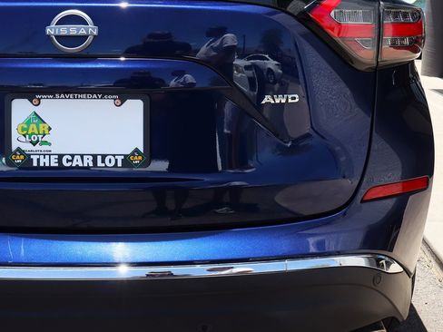 Used 2023 Nissan Murano S image 20