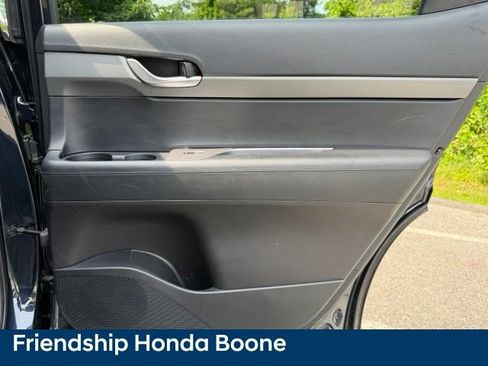 Used 2024 Hyundai Palisade SEL FWD image 42