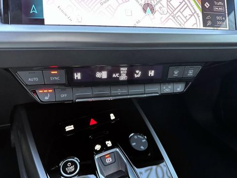 Used 2025 Audi Q4 e-tron Premium w/ Convenience Package image 23