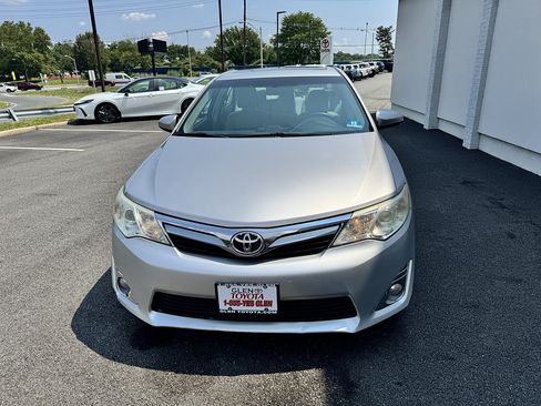 Used 2014 Toyota Camry XLE FWD image 3
