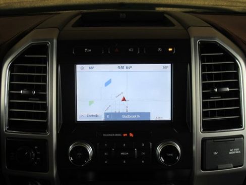 Used 2020 Ford F150 Platinum w/ Technology Package image 22